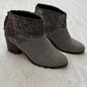 TOMS Stylish Gray and sparkle/metallic Women's Ankle Boots